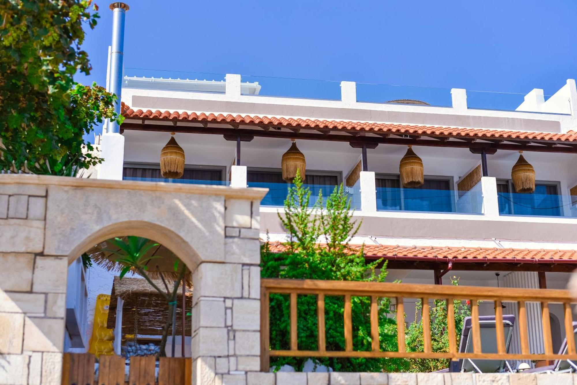Laia Seafront Luxury Apartments Agia Pelagia Exteriér fotografie